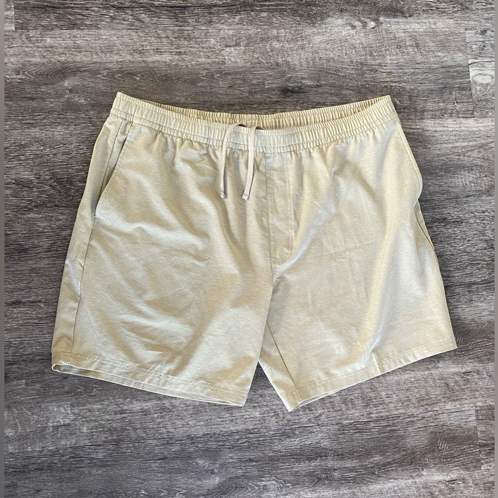 PGA TOUR Athletic Heather Khaki Shorts - Size XXL